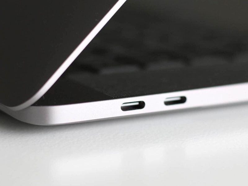 Apple MacBook Pro rent apple MacBook Pro 15-4 zoll left