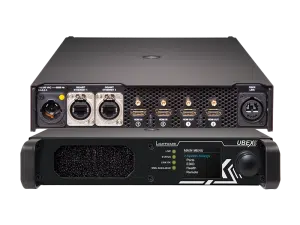 Professionelles AV-Gerät mit HDMI-, Ethernet- und Fiber-Link-Anschlüssen, digitalem Display und Bedienelementen auf der Frontseite. Ideal für Events oder Büros - AV-System jetzt mieten oder kaufen!.