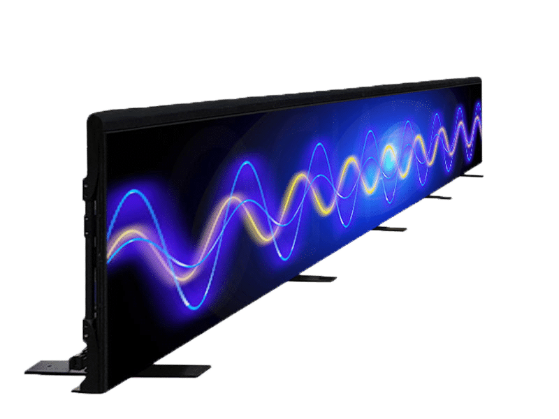 Schmales, langes LED Display mit bunten, wellenförmigen Linien in Blau, Gelb und Lila auf dunklem Hintergrund; das LED Display ist auf einer ebenen Fläche mit mehreren Halterungen montiert. Das Produkt namens 'Slim LED Display Screen' eignet sich perfekt zur Miete oder zum Kauf für Werbezwecke und Präsentationen.
