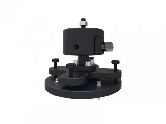 Schwarzes mechanisches Bauteil "[Produktname]" mit runder Basis, mehreren Schrauben und zylindrischem oberen Abschnitt, vermutlich ein Teil industrieller Maschinen; das Produkt ist vor weißem Hintergrund abgebildet und eignet sich ideal zum Kaufen oder Mieten.