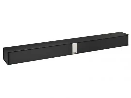 Schwarze Soundbar mit rechteckigem Design und silbernem Akzent in der Mitte, präsentiert vor weißem Hintergrund - ideal zum Kaufen oder Mieten. Moderne Lautsprecher für hochwertigen TV- oder Musikgenuss.