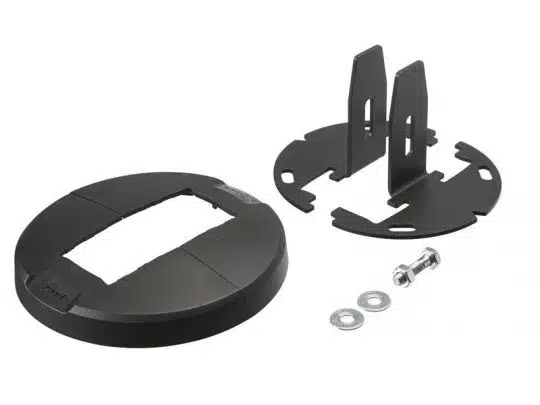 Montageset aus schwarzem Kunststoff und Metall, bestehend aus einer runden Basis, zwei aufrechten Halterungen, einem runden Deckel, einer Schraube und zwei Unterlegscheiben; alle Teile übersichtlich auf weißem Hintergrund angeordnet - ideal als Befestigungskit zum Mieten oder Kaufen.