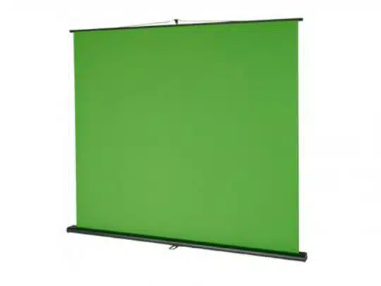 Tragbare Pull-Up Leinwand - Celexon Greenscreen (Neuware); grüner, faltbarer Stoff mit schwarzem Rahmen oben und unten, aufrollbar aus stabilem Gehäuse. Ideal als Hintergrund für Foto- und Videoproduktionen. Perfekt zum Kaufen oder Mieten.