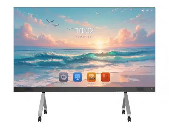 Digitales Smartboard auf Rollen, erhältlich zum Kaufen oder Mieten, zeigt einen lebendigen Strand mit Wellen und farbigem Himmel auf dem großen Bildschirm. Auf dem Display sind App-Icons, die Uhrzeit 10:02 und ein Datum in chinesischen Schriftzeichen zu sehen. Ideal für Präsentationen, Meetings und Schulen.