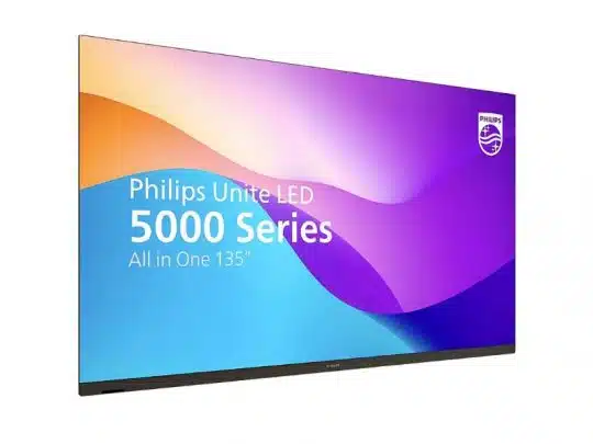135 Zoll Philips Unite LED 5000 All-in-One Signage Display (Neuware) - das große, randlose Display zeigt einen farbenfrohen Farbverlauf und das Philips-Logo. Ideal als professionelle Digital Signage Lösung zum Kaufen oder Mieten für beeindruckende Bildqualität und ultimatives Seherlebnis.