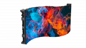 Ein großes, gebogenes LED-Wandmodul 3,9 mm – Unilumin URMIII 03 MK2 Pro Flex XS (Neuware) zeigt leuchtende, wirbelnde blaue, rote und orange Wolken auf dunklem Hintergrund; eine Seitenansicht hebt die Struktur und Tiefe des Panels hervor.