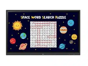 Bildschirm mit "Space Word Search Puzzle" - ein Weltraum-Wortsuchrätsel mit hervorgehobenen Raumfahrtbegriffen im zentralen Buchstabengitter, umgeben von bunten Cartoon-Planeten und Sternen. Ideal für Kinder zur Förderung der Wortschatzentwicklung rund um das Thema Weltall.