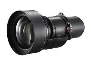Professionelles Teleobjektiv für Kameras, mit mehreren Glaselementen, Einstellringen und elektronischen Kontakten, auf weißem Hintergrund fotografiert. Ideal für Natur-, Sport- und Tierfotografie - detailreiches High-End-Kameraobjektiv mit langer Brennweite.