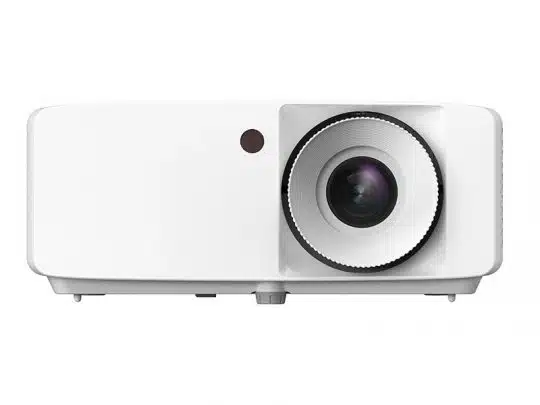 Weißer Projektor "Epson Home Cinema 2150" mit großem Objektiv rechts und kleinem schwarzen Sensor links, Frontalansicht vor neutralem Hintergrund.