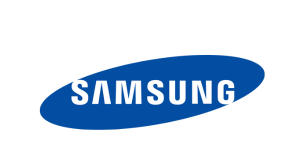 Samsung Logo: Weiße Großbuchstaben "SAMSUNG" im schrägen blauen Oval auf hellgrauem Hintergrund, Markenlogo für Elektronikprodukte.