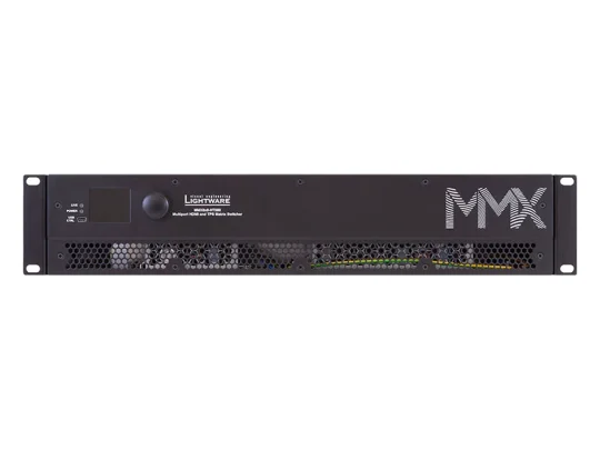 Lightware MMX Matrix-Switcher, schwarz, von vorne gesehen: links kleines Display und Bedientasten, rechts Lüftungsschlitze und MMX-Logo. Ideal für die professionelle Audio-Video-Steuerung.